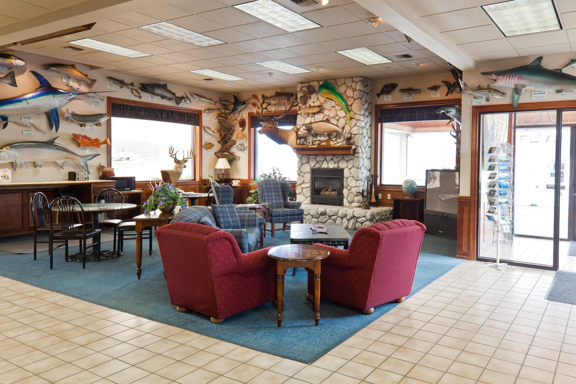 Benny'S Colville Inn Exterior photo
